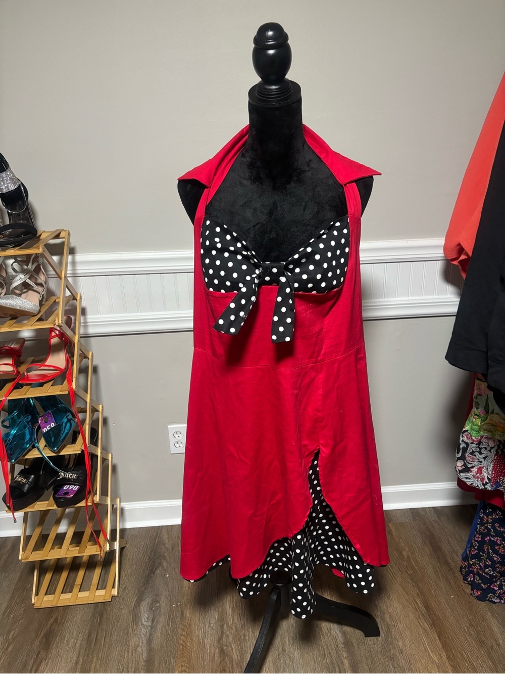 Retro-Inspired Red Strapless Dress with Polka Dot Bow